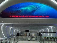 智彩科技打造超炫夢幻成都地鐵機車廠站LED天幕屏